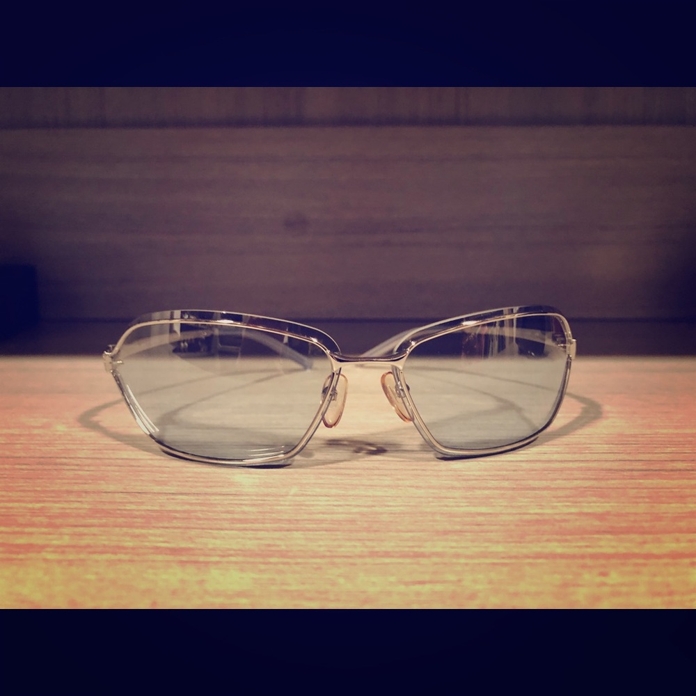 sun glasses/ ski 🎿 glasses.
